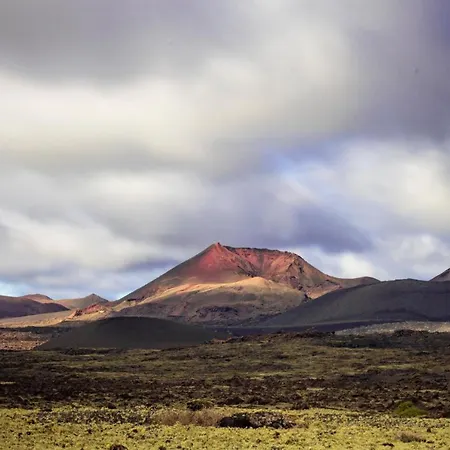 Home2book Design House Bastian Vakantiehuis *