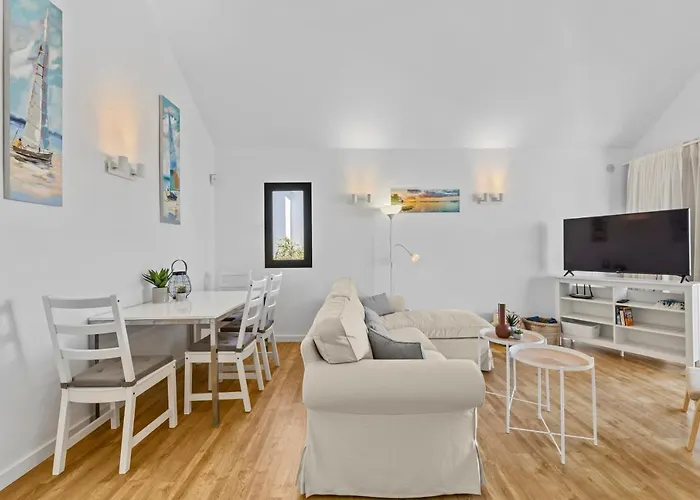 Home2book Design House Bastian Semesterbostad