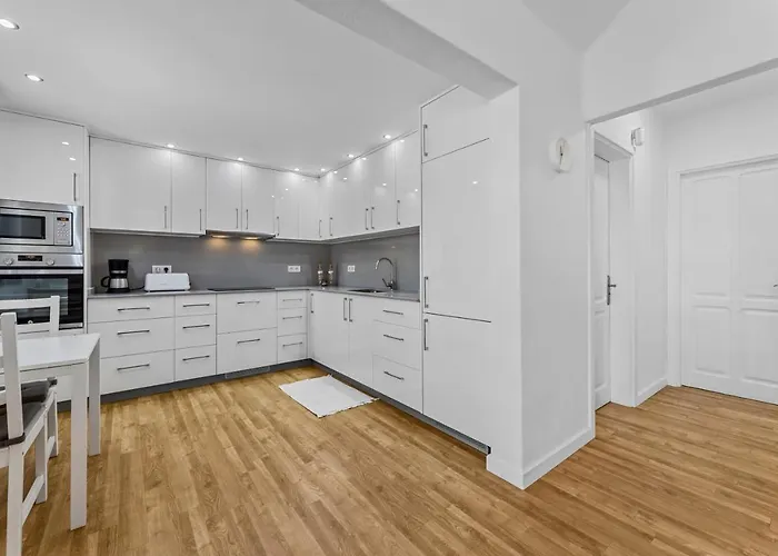 Home2book Design House Bastian Semesterbostad