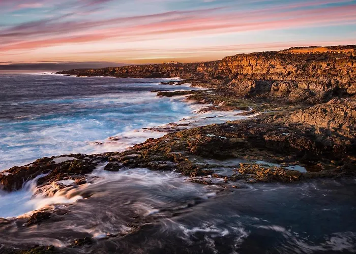 Home2book Design House Bastian *