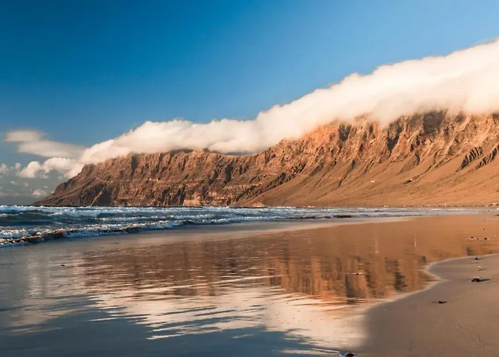 Home2book Design House Bastian Semesterbostad *