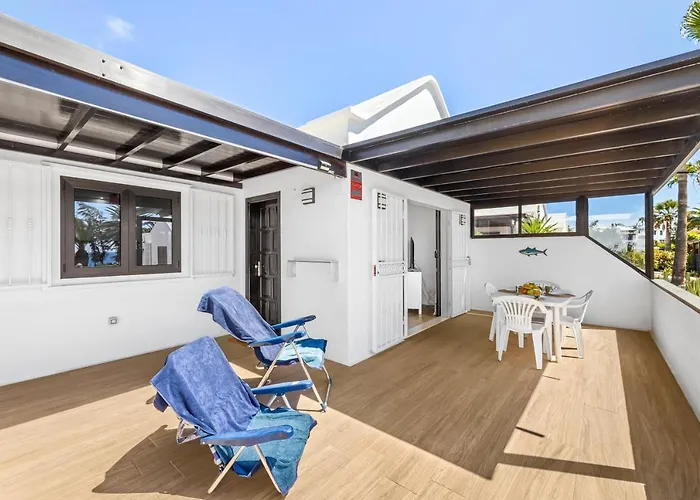 Home2book Design House Bastian